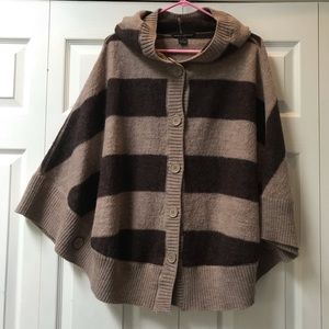 Elena Solano 100% Wool Hooded Poncho Sweater Size Medium Buttons Front